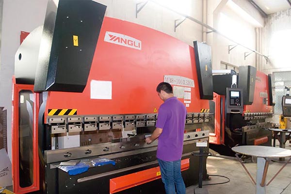 生產(chǎn)設(shè)備